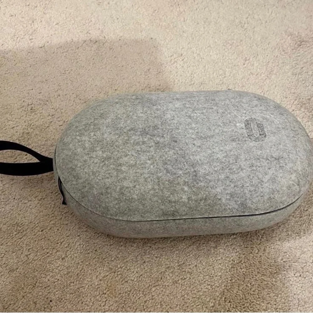 Oculus Quest 2 with case